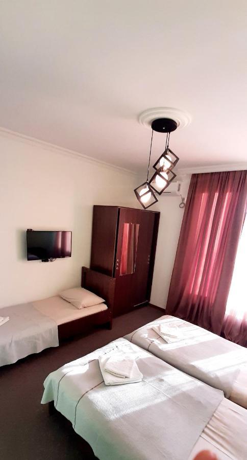 Tamazi Hotel Kobuleti Ngoại thất bức ảnh