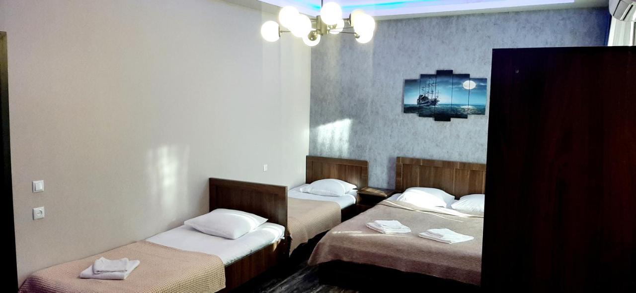 Tamazi Hotel Kobuleti Ngoại thất bức ảnh