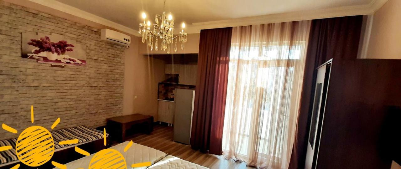 Tamazi Hotel Kobuleti Ngoại thất bức ảnh