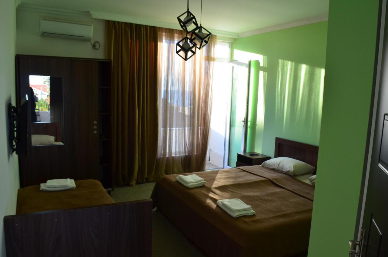 Tamazi Hotel Kobuleti Ngoại thất bức ảnh